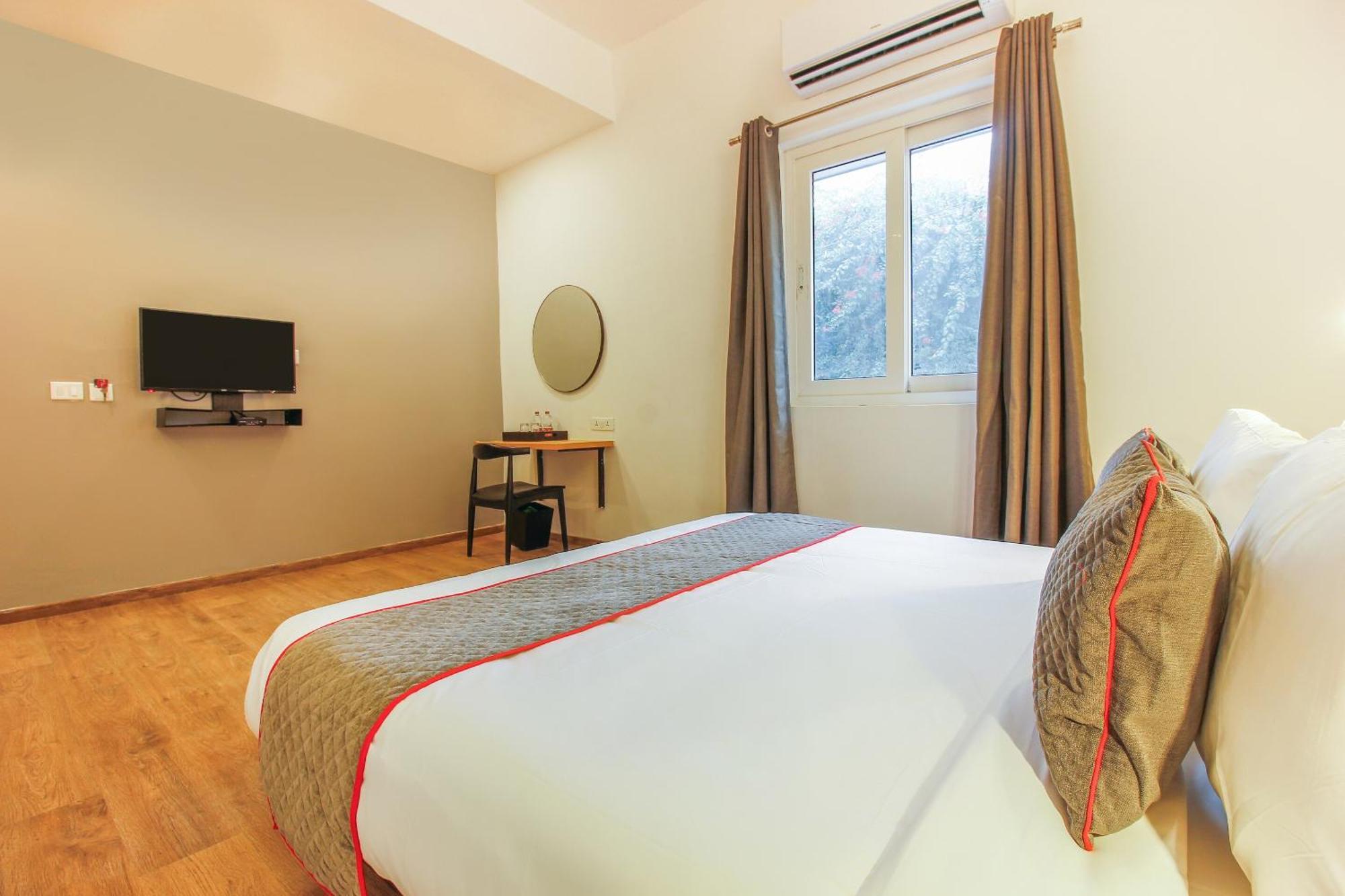 Готель Townhouse White Ridge Shivam Road Lalaguda Екстер'єр фото