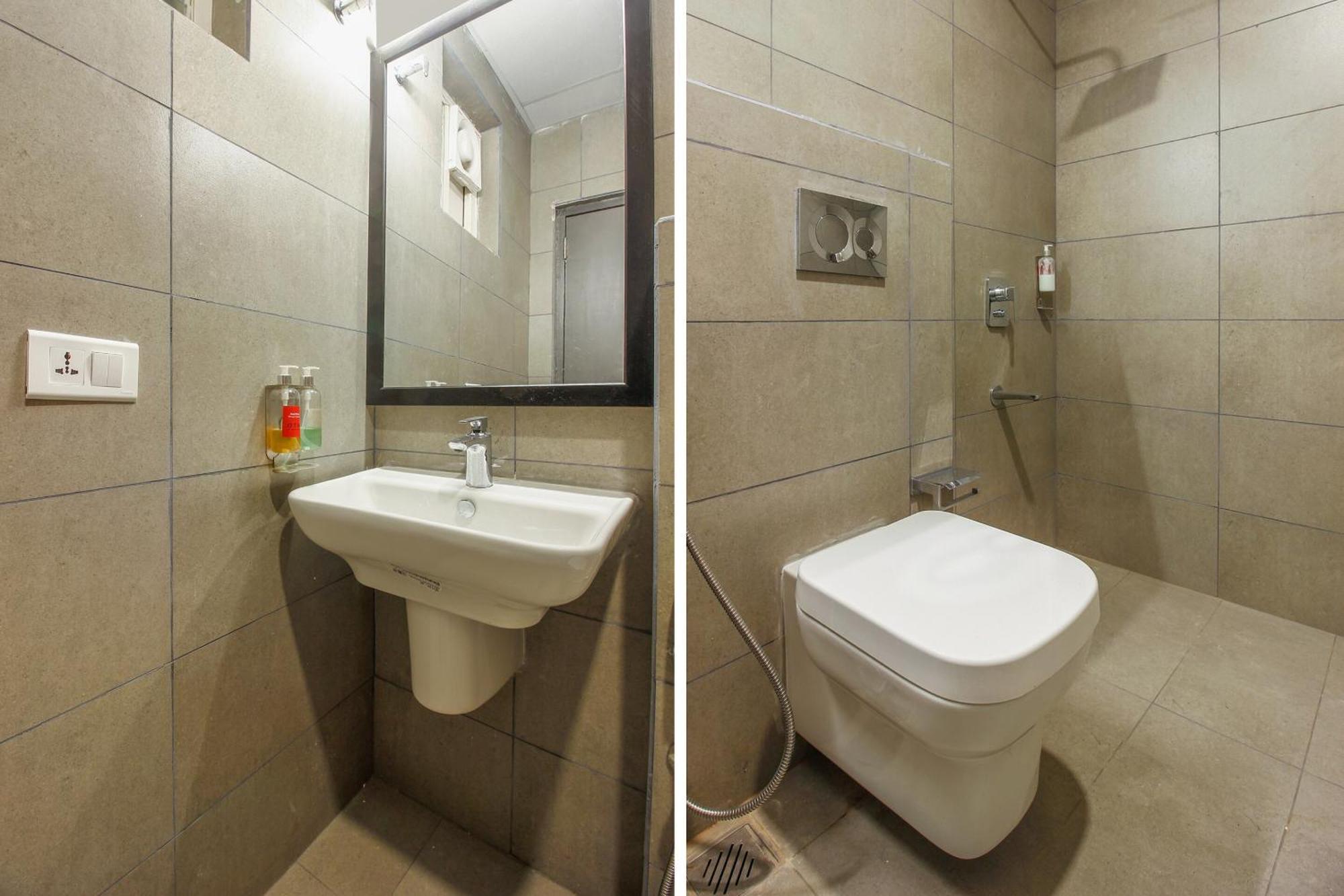 Готель Townhouse White Ridge Shivam Road Lalaguda Екстер'єр фото